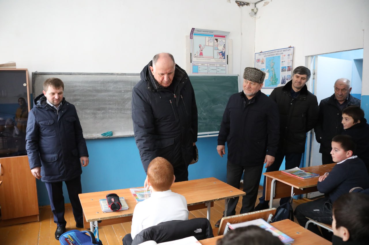 Часть школьников шамилькалинской школы переведут в здание администрации Унцукульского района
