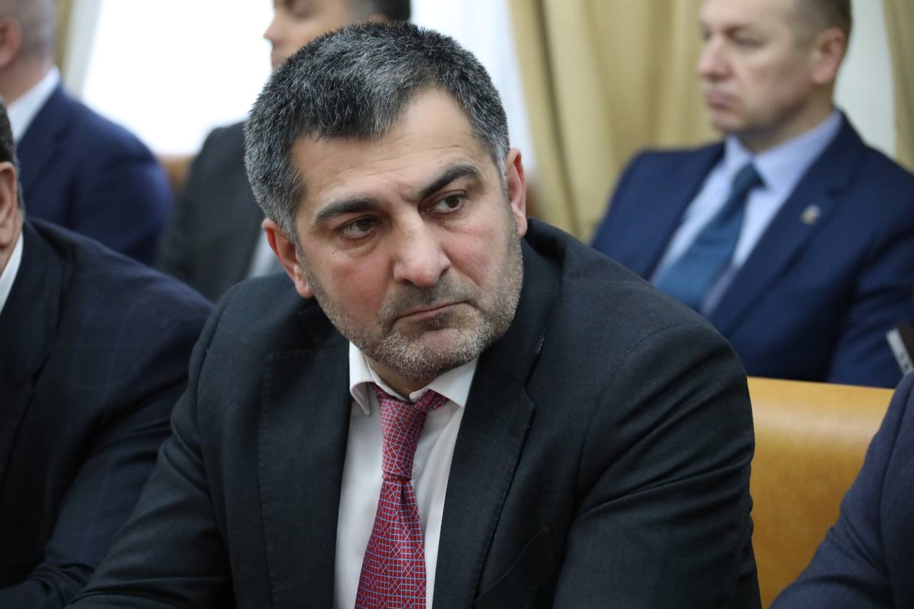 Абдулмуслим Абдулмуслимов провёл еженедельное заседание Оперативного штаба