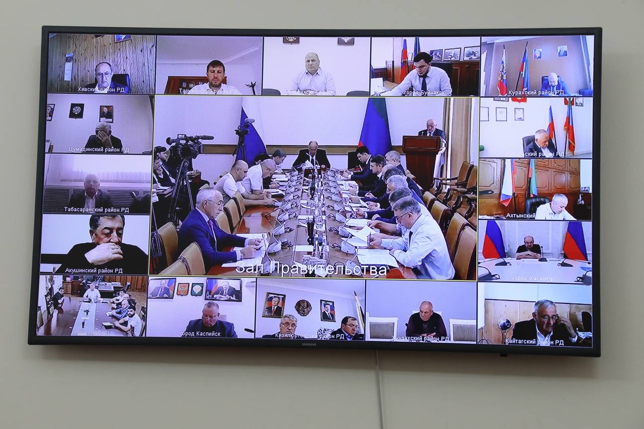 Премьер Дагестана поручил провести проверку работы всех УК региона