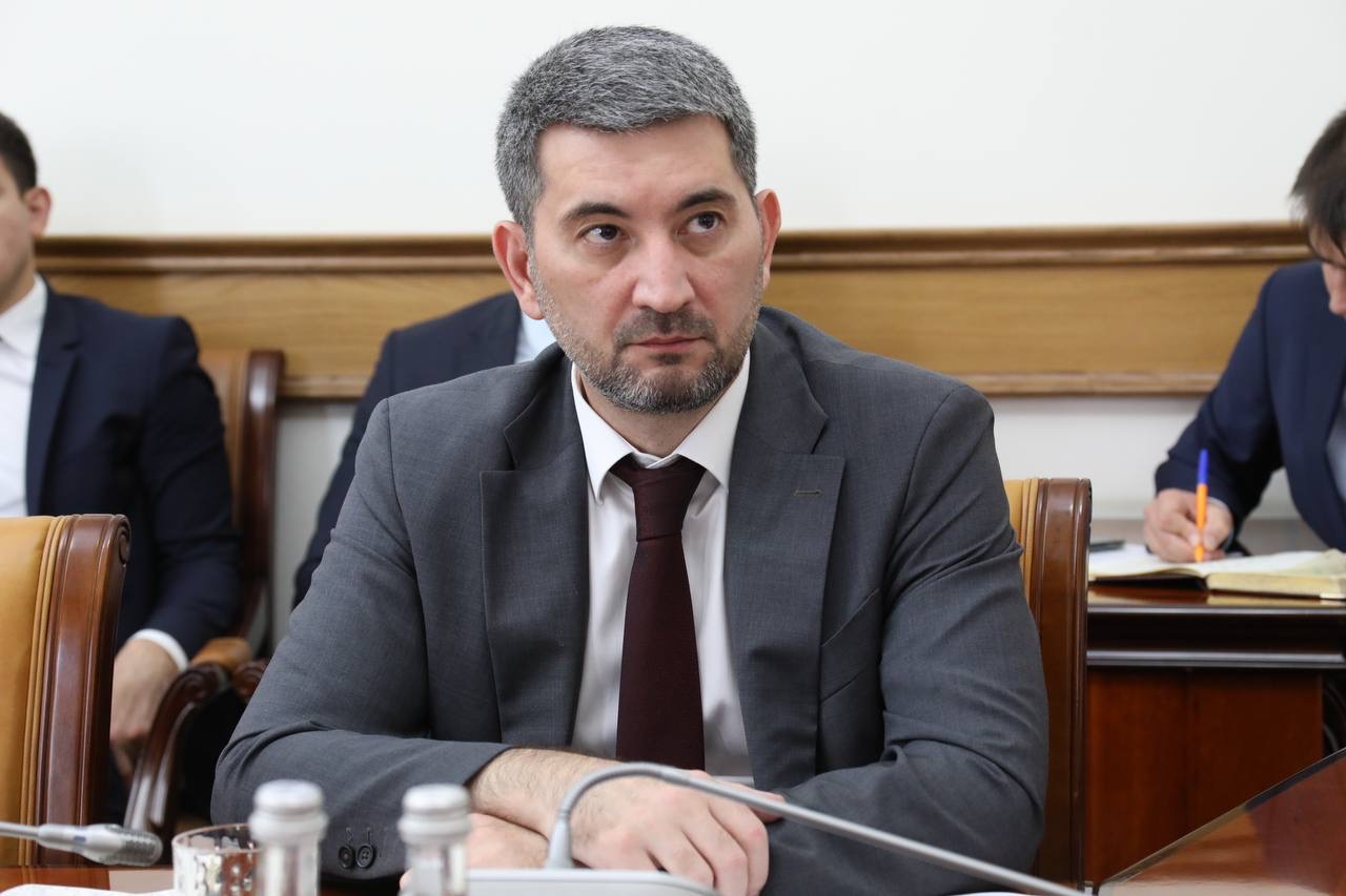 Премьер Дагестана поручил провести проверку работы всех УК региона