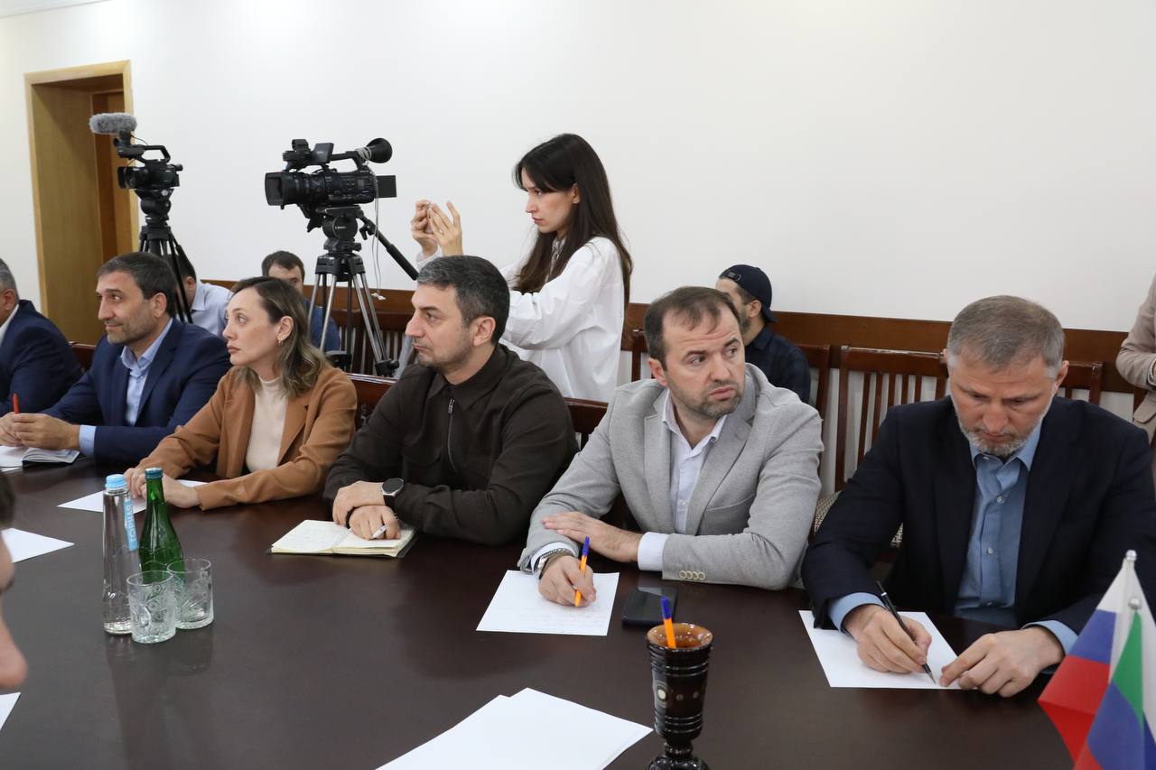 Выработано техническое решение по устранению проблем с водоснабжением Буйнакска и Буйнакского района