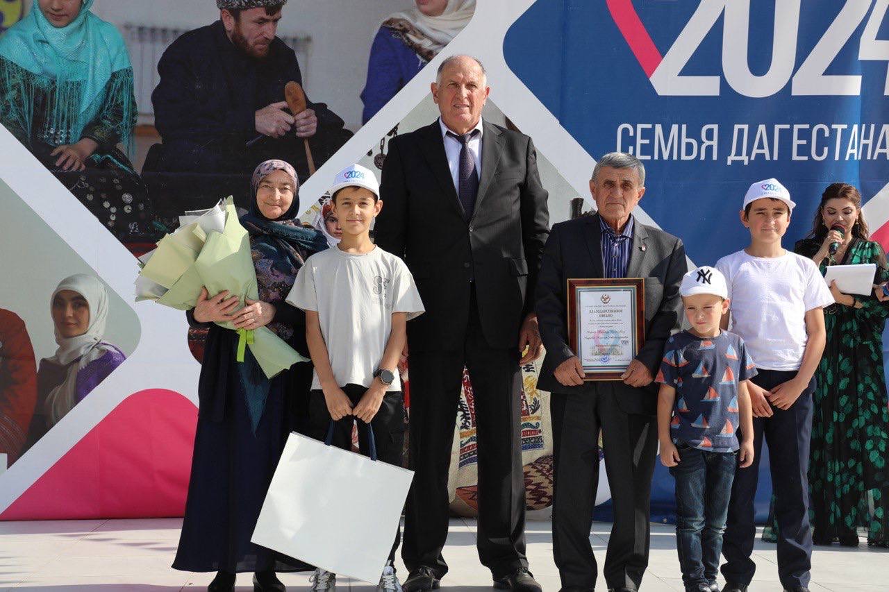 Абдулмуслим Абдулмуслимов принял участие в празднике «Семья Дагестана» в Кизлярском районе
