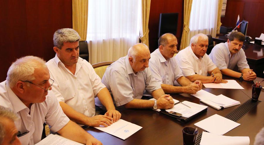 В Правительстве Дагестана приняты меры по развитию спортивной инфраструктуры