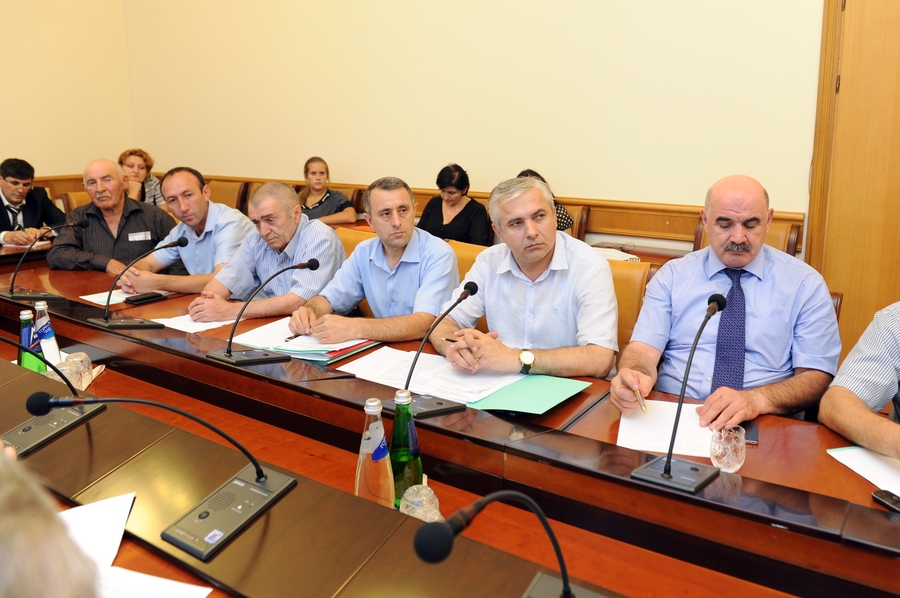 В правительстве обсуждены вопросы развития животноводства
