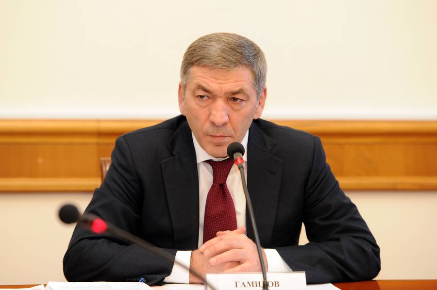 Одна из основных задач - повышение уровня реальной заработной платы