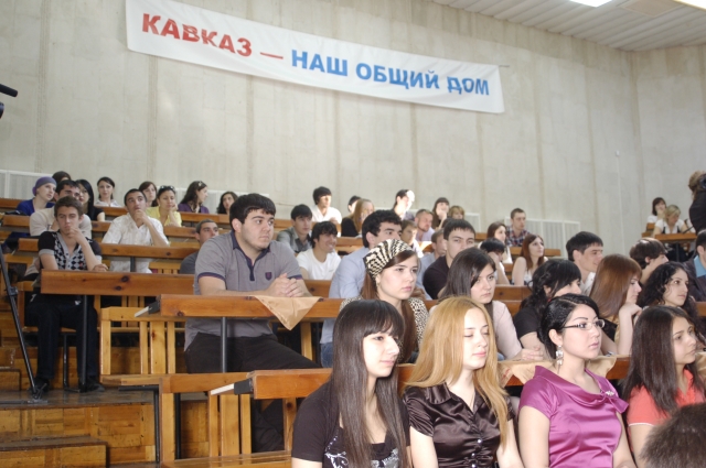 Встреча Магомеда Абдулаева с дагестанской молодежью, обучающейся в ВУЗах Ставропольского края