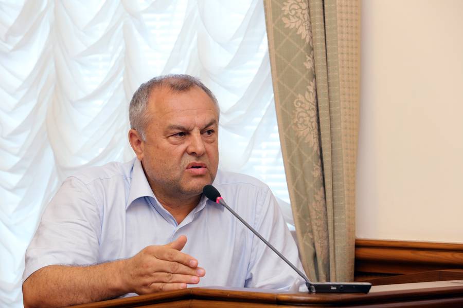 Рамазан Абдулатипов: «Надо повысить роль АПК в жизнеобеспечении республики»
