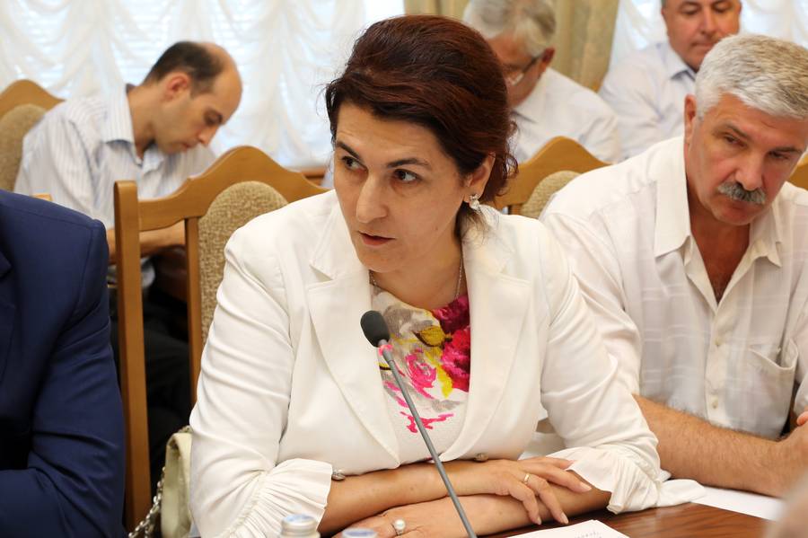 Рамазан Абдулатипов: «Надо повысить роль АПК в жизнеобеспечении республики»