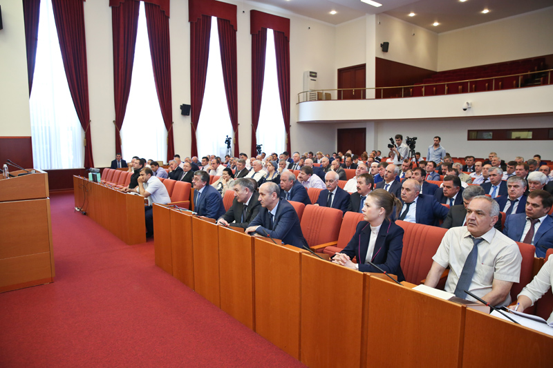 Глава Дагестана дал положительную оценку работе Правительства республики