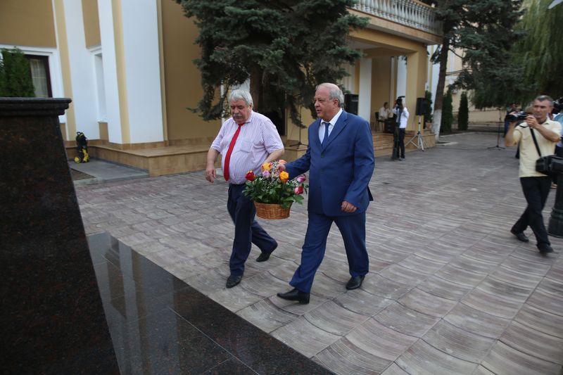 Вечер современной российской поэзии в рамках фестиваля «Дни белых журавлей» прошел в Махачкале