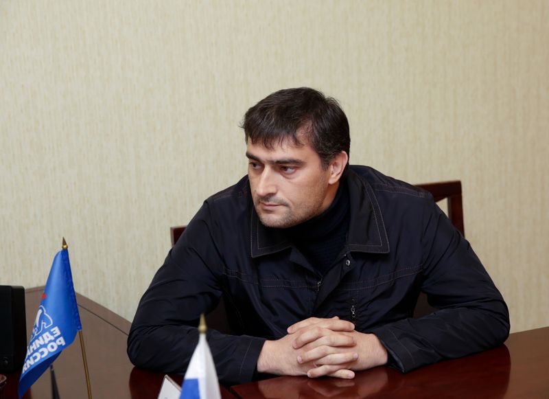 Гасан Идрисов провел прием граждан в Общественной приемной партии «Единая Россия»