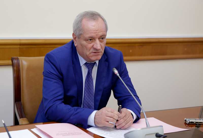 Рамазан Алиев: «Оптимизируя расходы, которые не положено производить, мы экономим в расходной части бюджета более 2 млрд на 2016 год»
