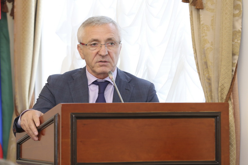 Абдусамад Гамидов: «Строительство школ остается приоритетным направлением развития образования республики»
