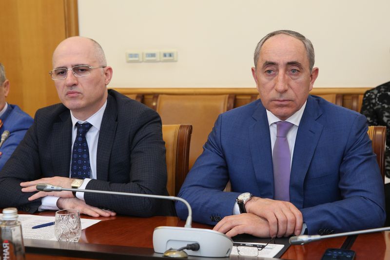 Под руководством Абдусамада Гамидова обсуждены вопросы развития торговли в Республике Дагестан
